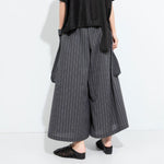 Womenâ€˜s Vertical Striped Wide-leg Cropped Trousers