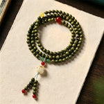Buddha Stones Green Sandalwood Serenity Hand-Woven Cat Charm Retro Ethnic Mala