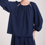 French Hollow Loose Thin Top