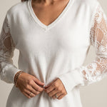 Eva - Vestido Elegante en Encaje con Escote en V