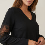 Eva - Vestido Elegante en Encaje con Escote en V