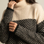 Nora - Jersey Elegante de Cuello Alto