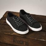 Belmont Classic Sneaker
