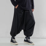 Dark-cropped Crotchless Pants