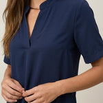 Raquel - Blusa Elegante con Cuello en V