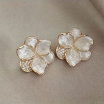 Elegant Pearl Flower Earrings